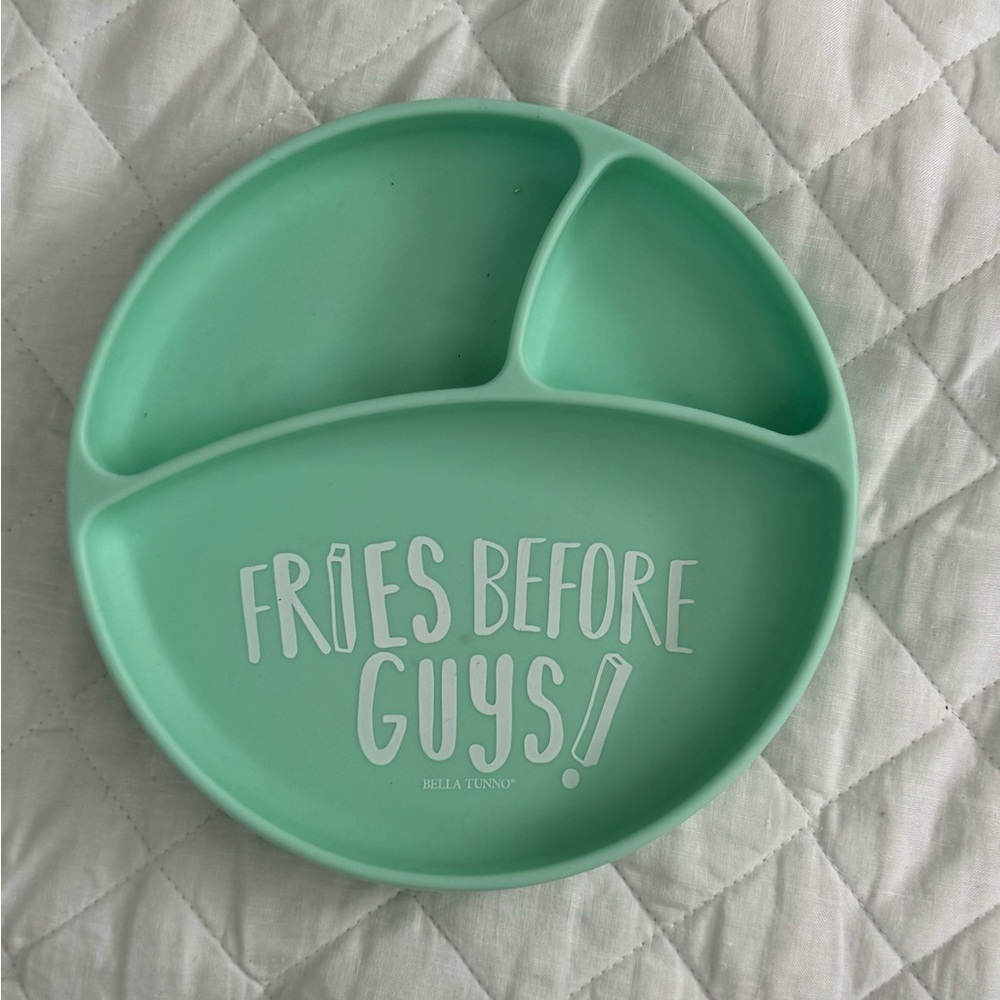 Bella Tunno "Fries Before Guys" Wonder Plate Silicone Suction Plate Baby NWOT - Picture 2 of 4